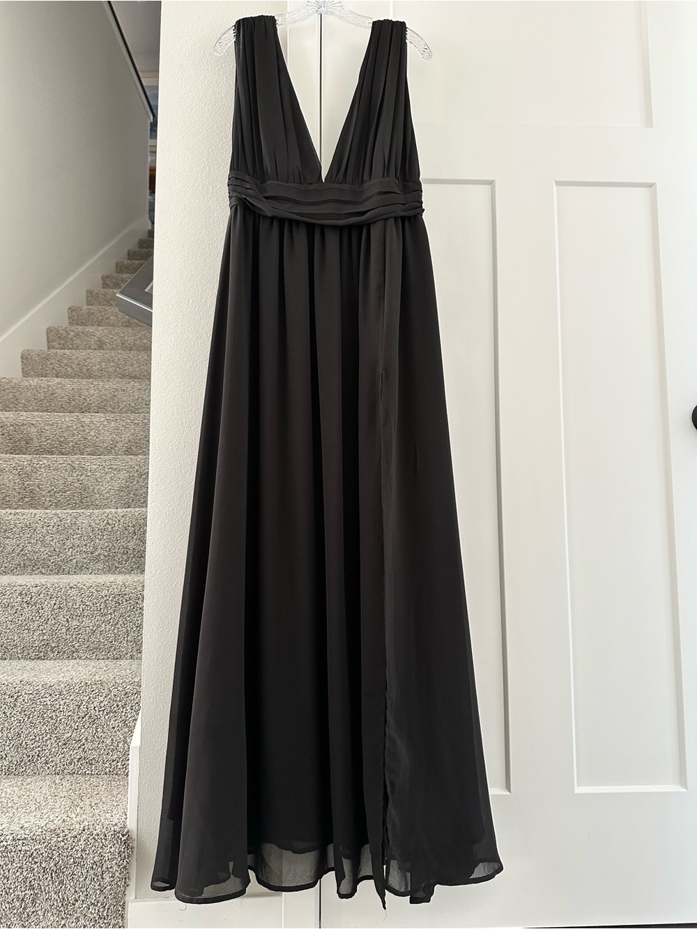 Lulu's Black Backless V-Neck Maxi Dress with Side Slit
